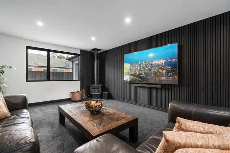 Photo of property in 20 Baltic Place, Northwood, Christchurch, 8051