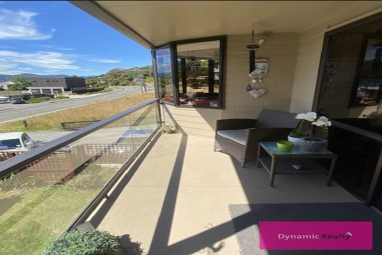 Photo of property in 318 Waikawa Road, Waikawa, Picton, 7220