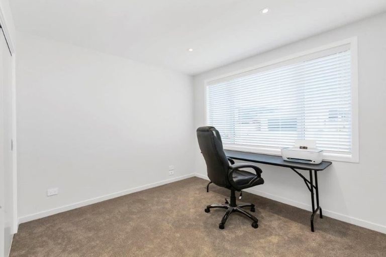 Photo of property in 1 Tuangi Way, Papamoa Beach, Papamoa, 3118