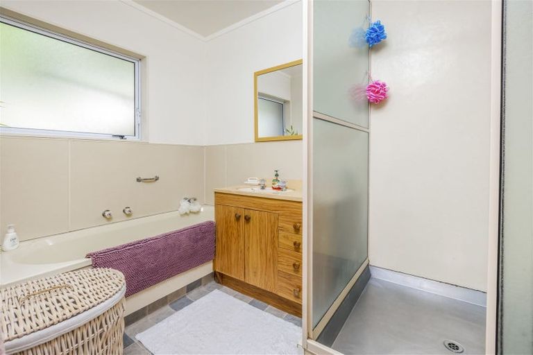 Photo of property in 2/1 West Street, Papakura, 2110