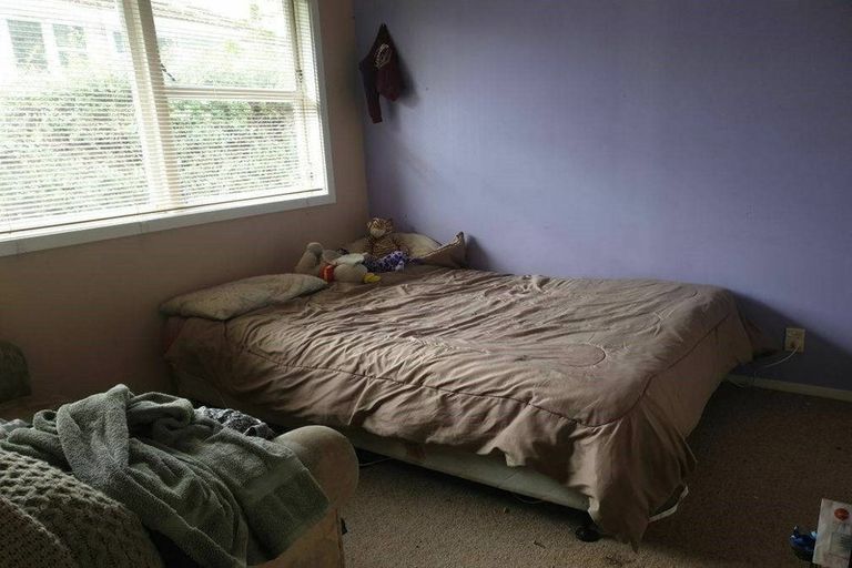 Photo of property in 33 Warspite Avenue, Cannons Creek, Porirua, 5024