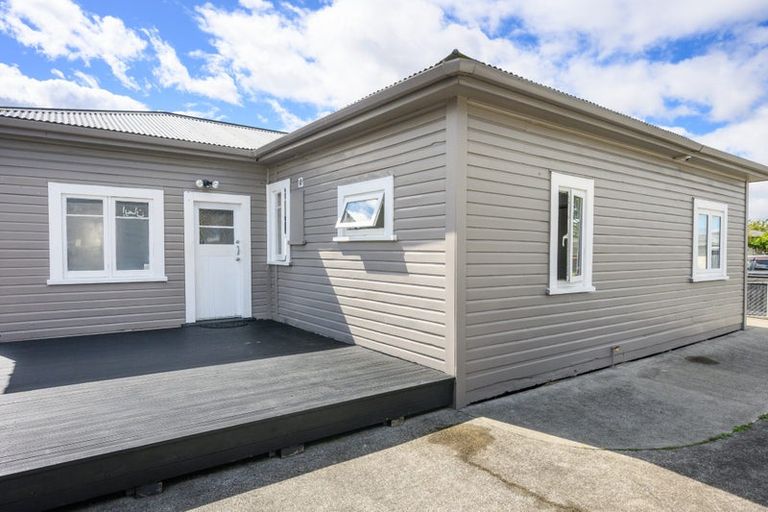 Photo of property in 351 Tremaine Avenue, Takaro, Palmerston North, 4412