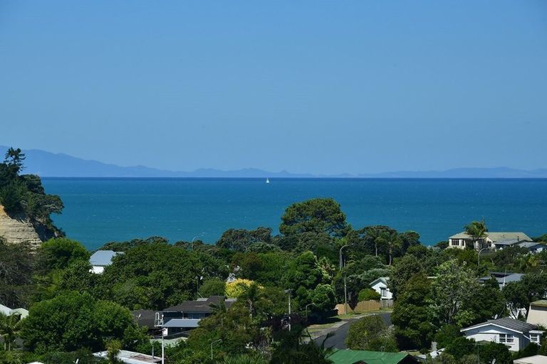 Photo of property in 2/25 Little Barrier Avenue, Manly, Whangaparaoa, 0930