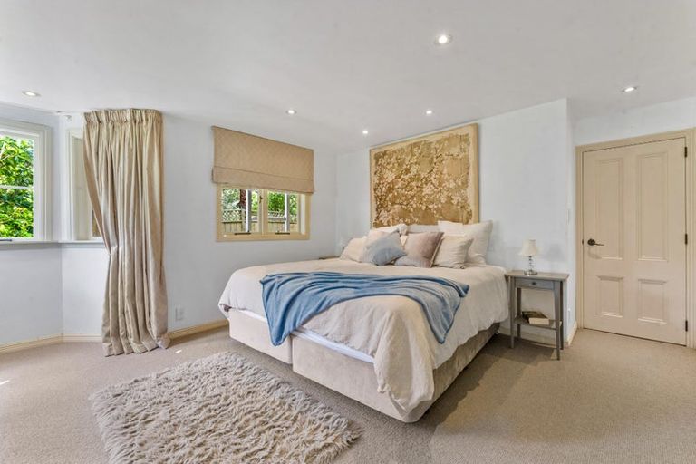 Photo of property in 4 Hinemoa Terrace, Birkenhead, Auckland, 0626