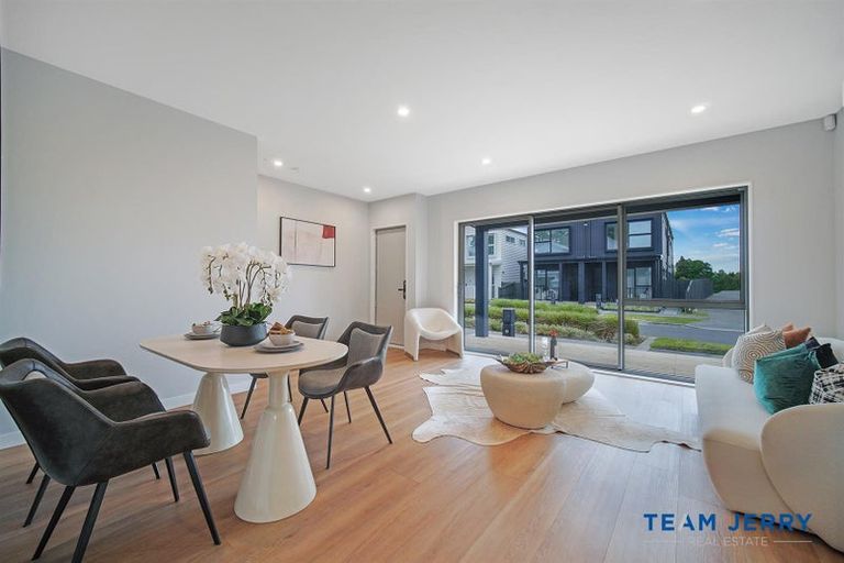 Photo of property in 25 Yellow Pear Lane, Karaka, 2578