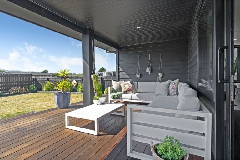 Photo of property in High Street South, Carterton, 5713