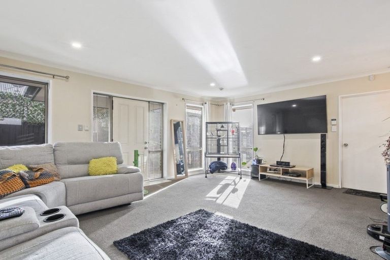 Photo of property in 10 Netley Place, Aranui, Christchurch, 8061