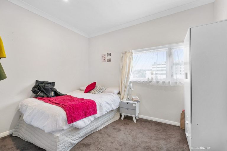 Photo of property in 2 Levy Street, Mount Victoria, Wellington, 6011