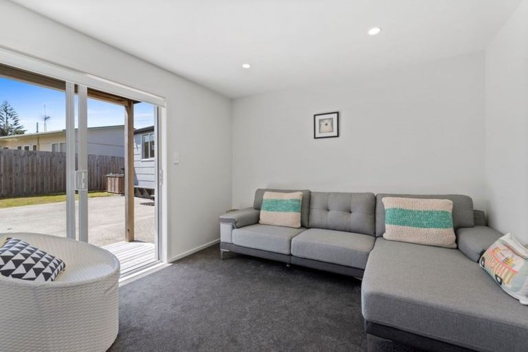 Photo of property in 5 Shamrock Crest, Omaha, 0986