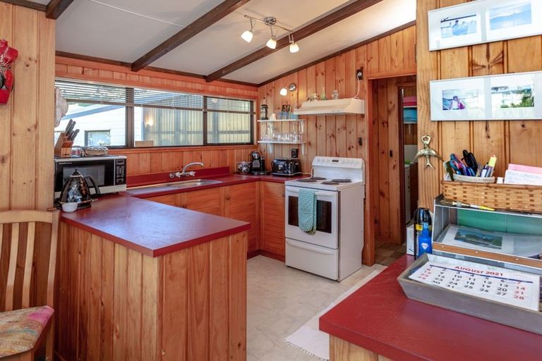 Photo of property in 223 Paku Drive, Tairua, 3508