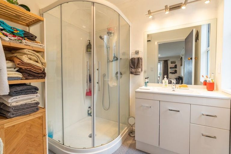 Photo of property in 24 Nore Street, Waihola, Milton, 9073