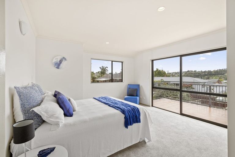 Photo of property in 14b Waimumu Road, Massey, Auckland, 0614