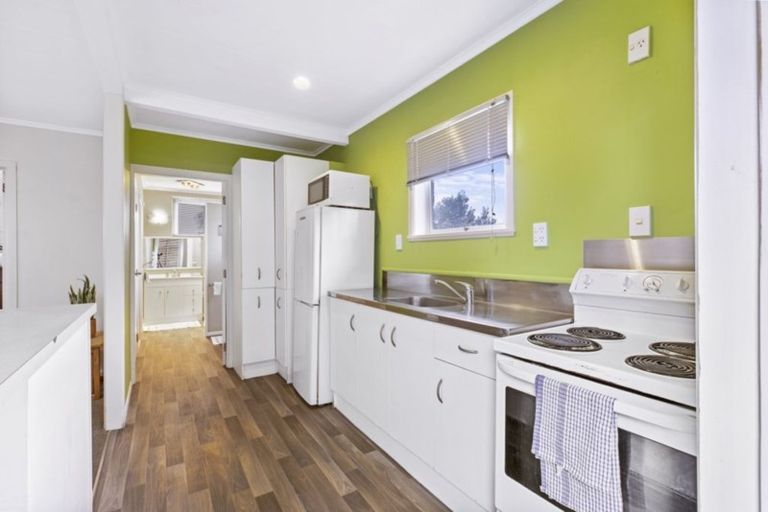 Photo of property in 33 Darraghs Road, Brookfield, Tauranga, 3110