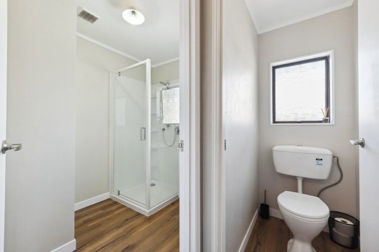 Photo of property in 20a Tahurangi Place, Spotswood, New Plymouth, 4310