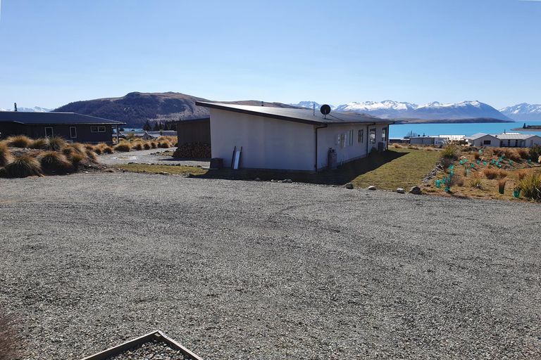Photo of property in 33 Mistake Drive, Lake Tekapo, 7999