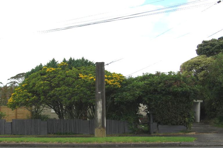 Photo of property in 2 Ambler Avenue, Glen Eden, Auckland, 0602