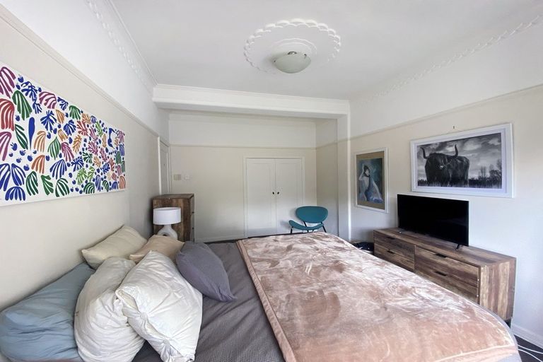 Photo of property in Ambassador Flats, 7 Maurice Terrace, Te Aro, Wellington, 6011
