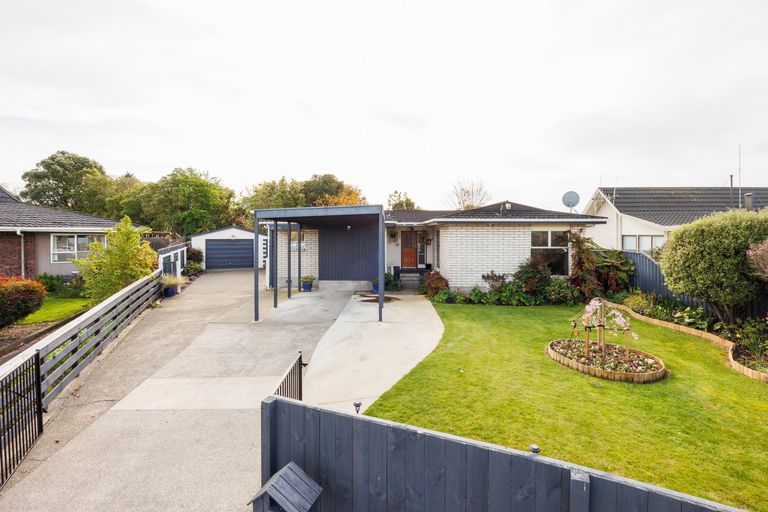 Photo of property in 3 Geraldine Crescent, Cloverlea, Palmerston North, 4412