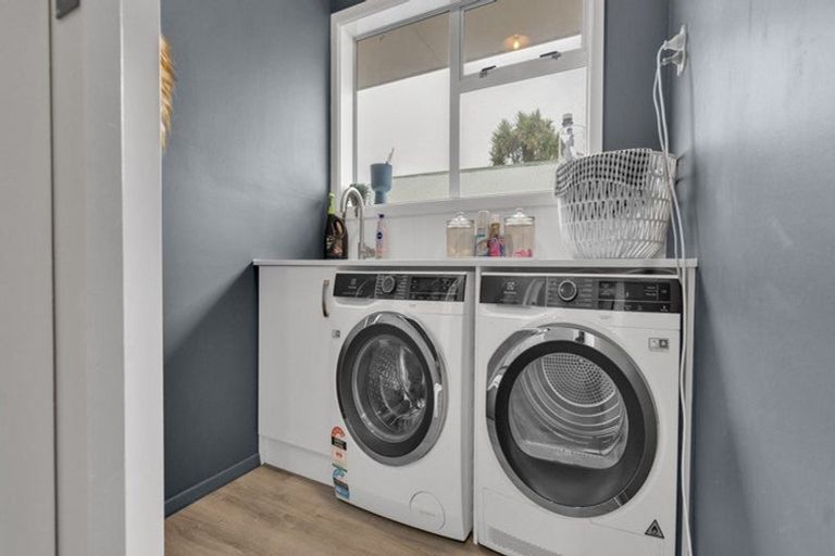 Photo of property in 62 Oriana Crescent, Hornby, Christchurch, 8042