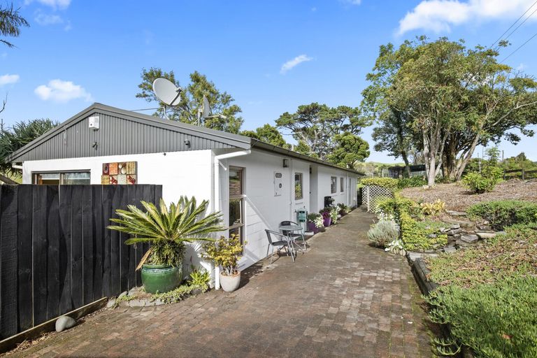 Photo of property in 15 Kelland Road, Pollok, Waiuku, 2683