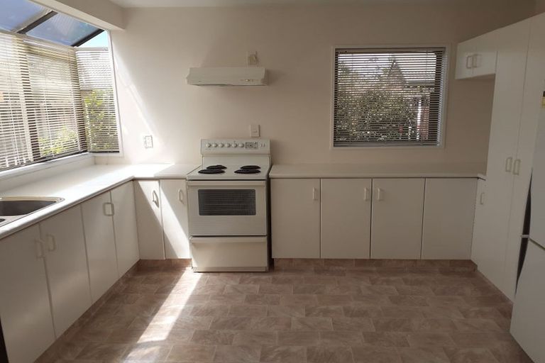 Photo of property in 40 Munro Street, Redwood, Christchurch, 8051