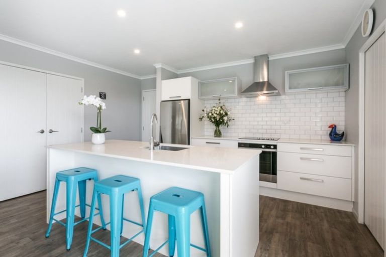 Photo of property in 11 Waitaha Place, Clive, 4102