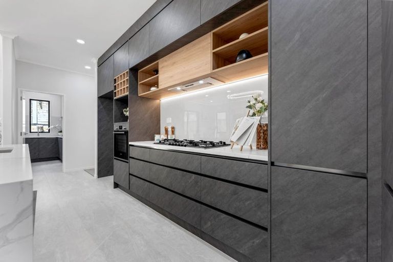 Photo of property in 124 Mcquoids Road, Flat Bush, Auckland, 2019