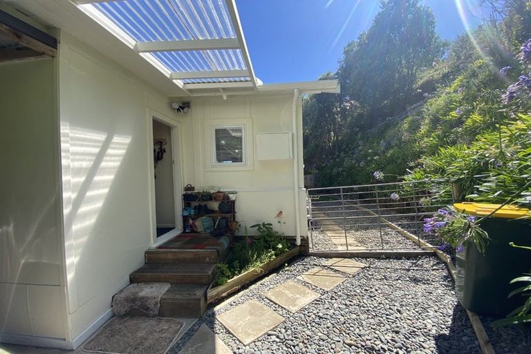Photo of property in 110a Cook Street, Marfell, New Plymouth, 4310