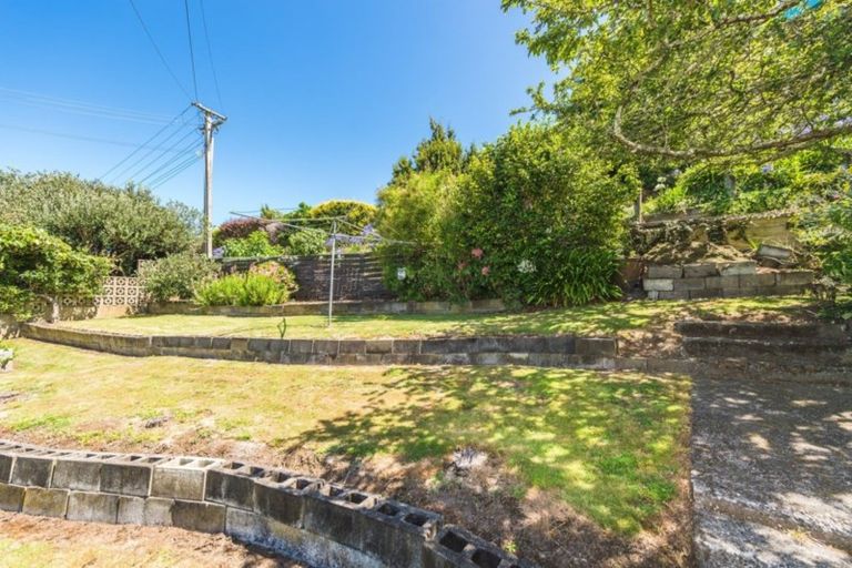 Photo of property in 11 Hillside Terrace, Saint Johns Hill, Whanganui, 4500