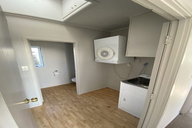 Photo of property in 2/21 Omana Road, Milford, Auckland, 0620