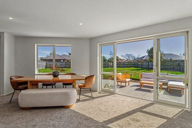 Photo of property in 5 Jozecom Place, Rolleston, 7614