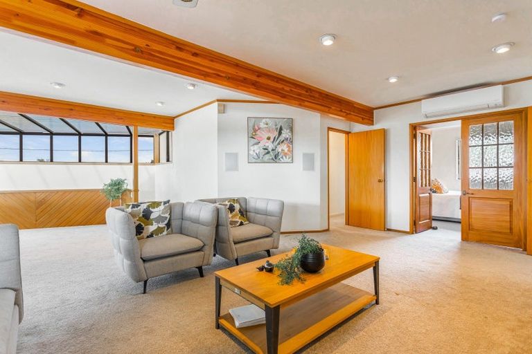 Photo of property in 24 Verbena Road, Birkdale, Auckland, 0626