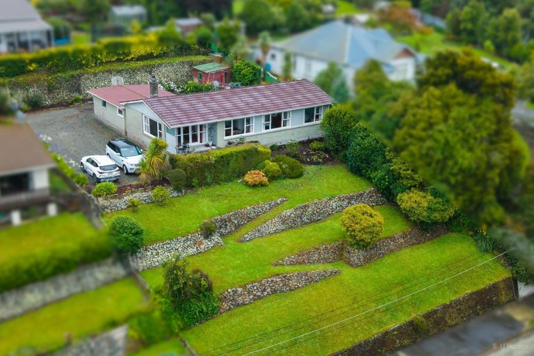 Photo of property in 12 Coulter Place, Geraldine, 7930