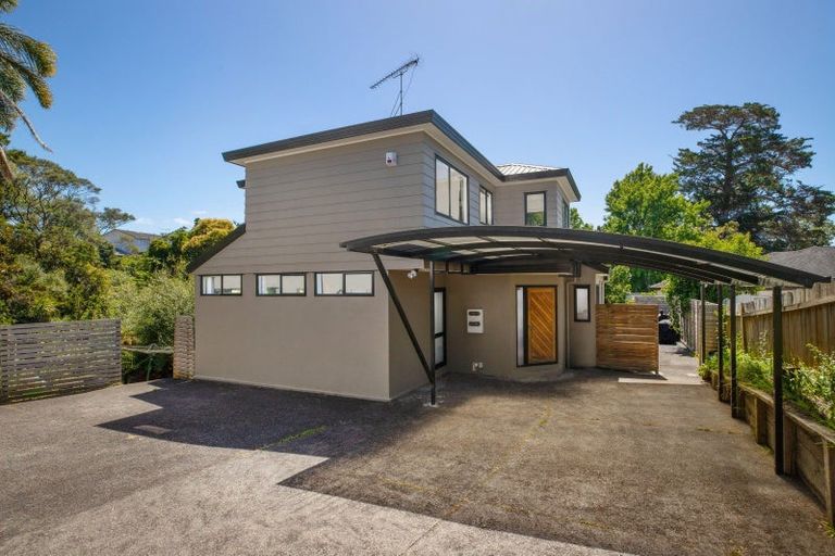 Photo of property in 1/8 Fuchsia Place, Birkdale, Auckland, 0626