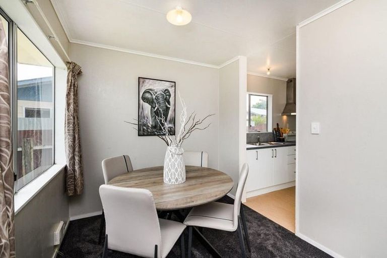 Photo of property in 18 Jupiter Street, Milson, Palmerston North, 4414