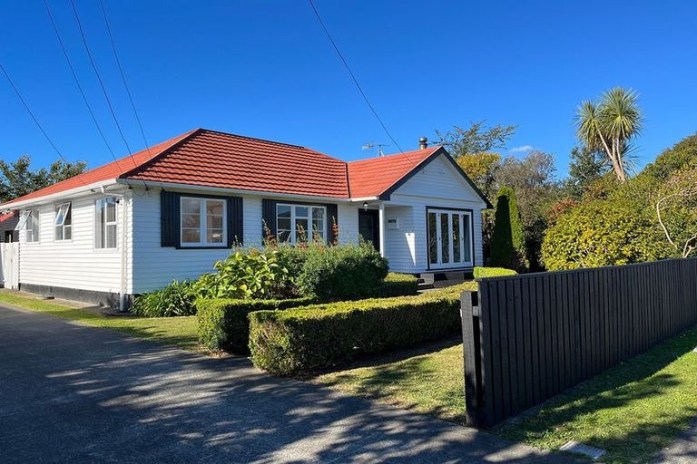 Photo of property in 13 Saint Annes Street, Levin, 5510
