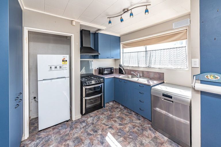 Photo of property in 1/54 Fitzherbert Avenue, Tawhero, Wanganui, 4501