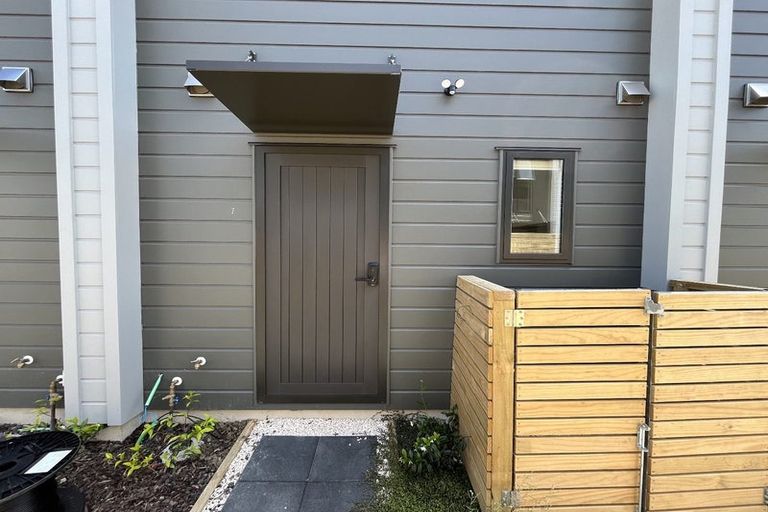 Photo of property in 7/30 Bowater Place, Manurewa, Auckland, 2102