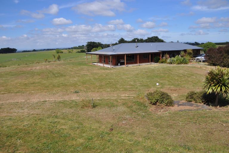Photo of property in 804 Penny Road, Sanson, Palmerston North, 4479