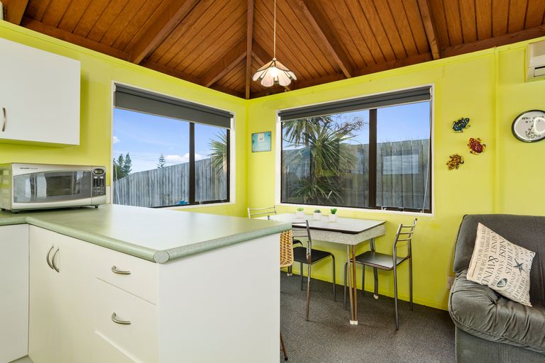 Photo of property in 517 Pukehina Parade, Pukehina, Te Puke, 3189