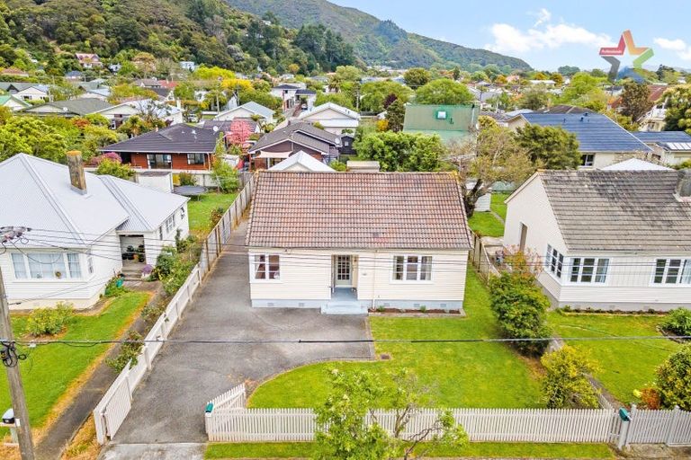 Photo of property in 12 Rumgay Street, Fairfield, Lower Hutt, 5011