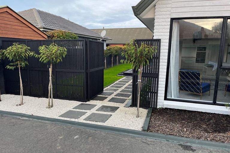 Photo of property in 2/162 Main Road, Redcliffs, Christchurch, 8081