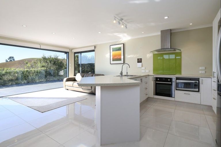 Photo of property in 14a Totara View Road, Wakefield, 7095