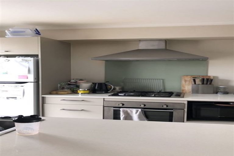 Photo of property in 9 Panakenake Way, Flat Bush, Auckland, 2019