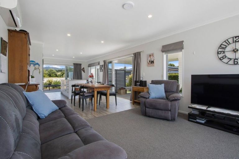 Photo of property in 6 Sandleigh Drive, Athenree, Katikati, 3177