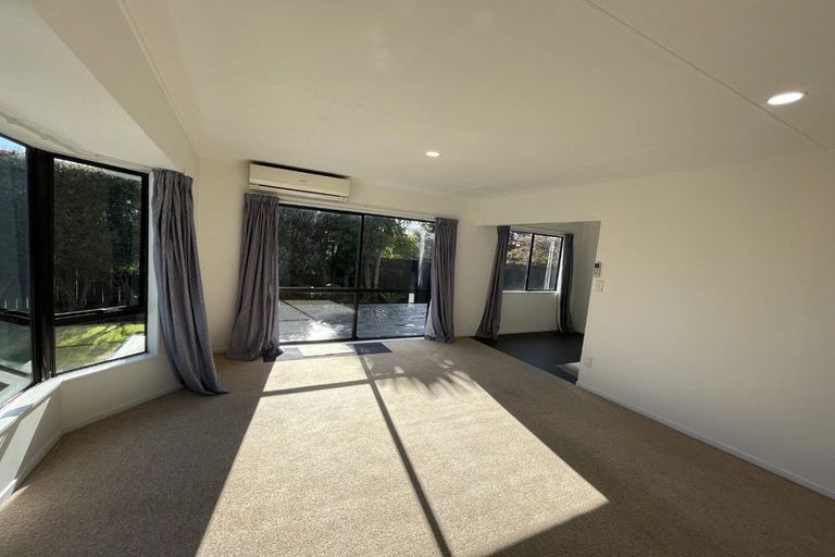 Photo of property in 31 Linwood Avenue, Mount Albert, Auckland, 1025