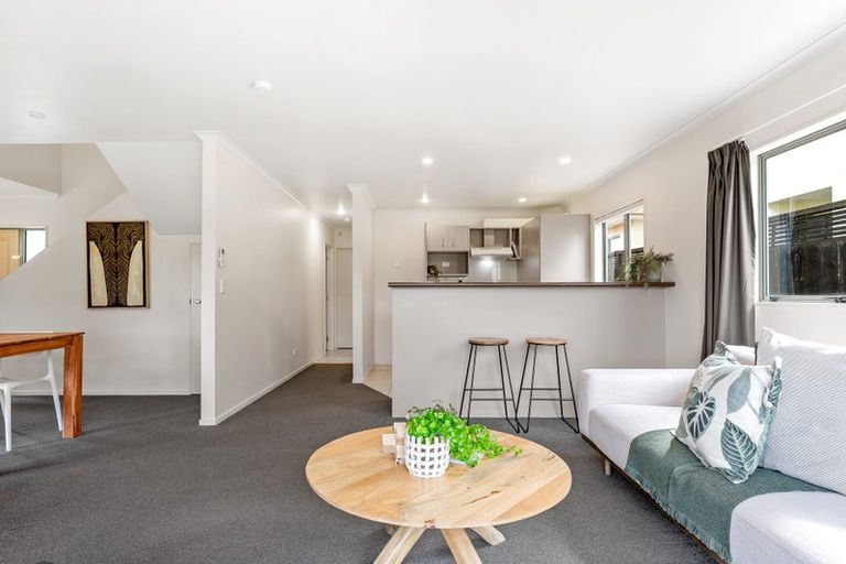 Photo of property in 21 Midshipman Court, Gulf Harbour, Whangaparaoa, 0930