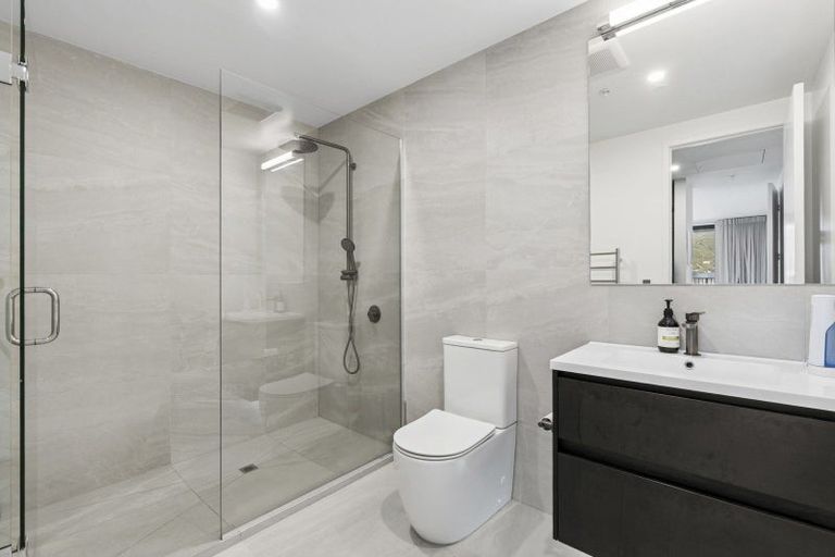 Photo of property in 10/7 Northlake Drive, Wanaka, 9305