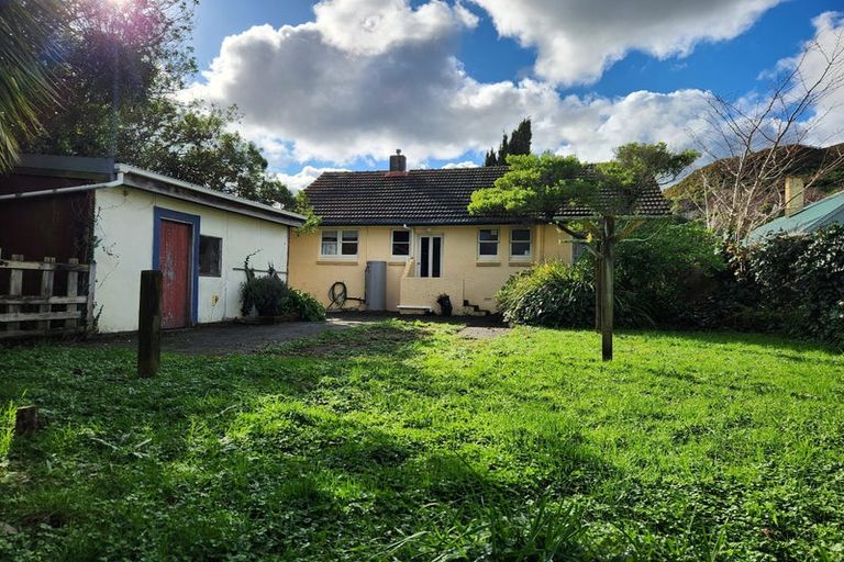 Photo of property in 10 Kowhai Street, Naenae, Lower Hutt, 5011