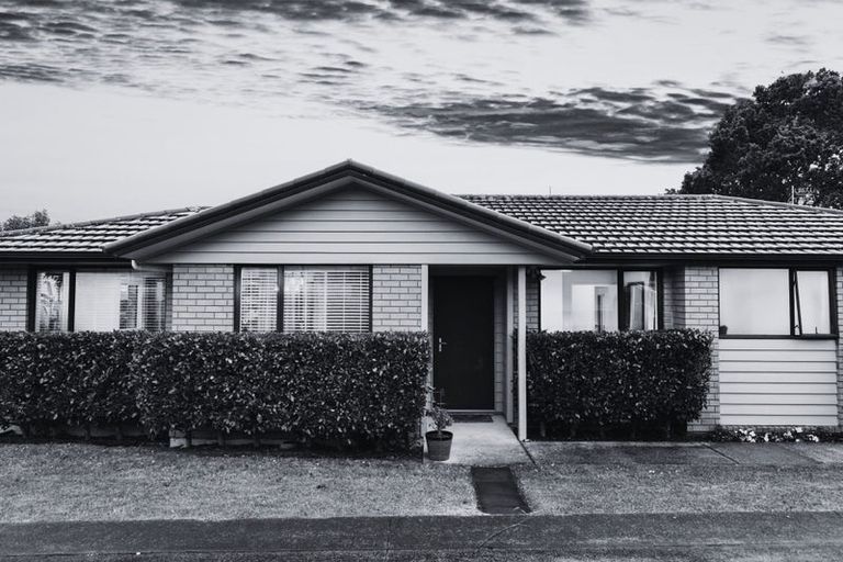 Photo of property in 169k Colwill Road, Massey, Auckland, 0614